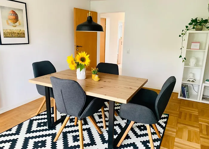 Lägenhet Schoene, Grosse Direkt Am Donauradweg & Keltenstadt Heuneburg Herbertingen